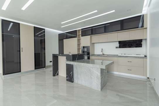 F5 de 285 m² au 9ᵉ et dernier étage – Mamelles image 4