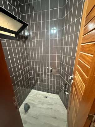 APPARTEMENT F5 À LOUER MARISTES image 12