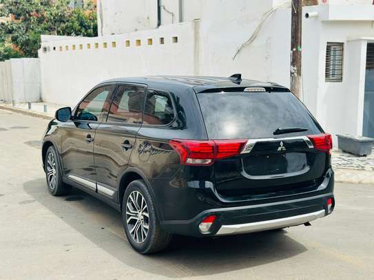 Mitsubishi outlander deje dédouaner image 8