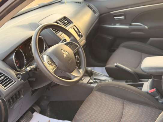 Mitsubishi outlander année 2018 image 8