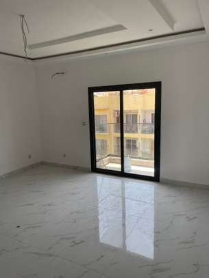 Appartement F3 neuf à louer aux mamelles à 400 000 image 6