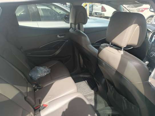 Hyundai Santa Fe image 6