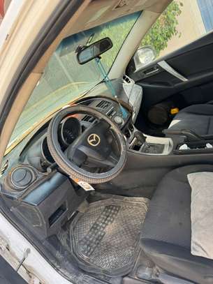Mazda 3 2013 image 8