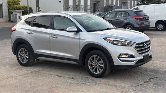 HYUNDAI TUCSON 2018 image 5