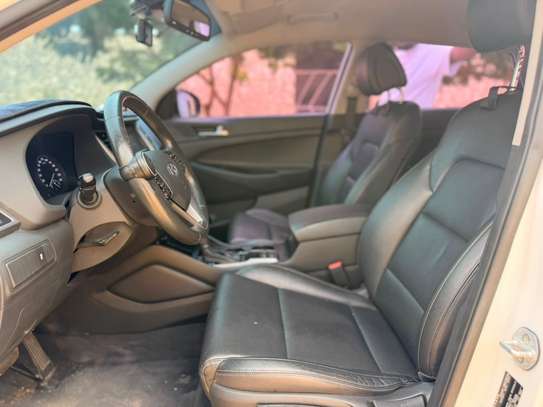 Hyundai Tucson image 9