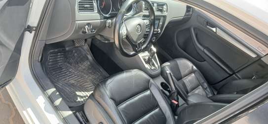 Volkswagen jetta image 12