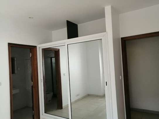 Appartement F3 à louer au Point E, disponible début octobre image 11