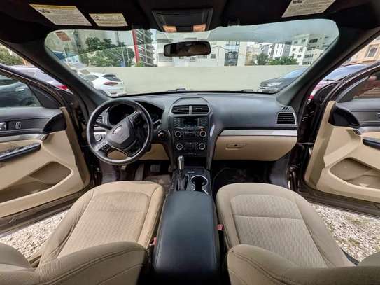 FORD EXPLORER 2017 image 8