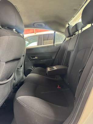 Chevrolet Cruze LT 2011 image 6