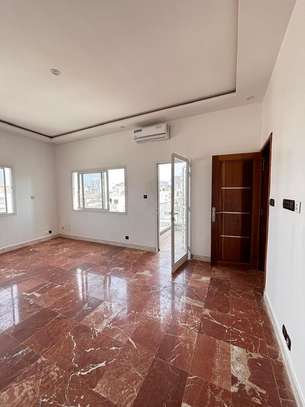 DUPLEX A LOUER image 3
