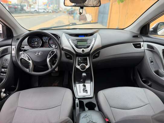 *HYUNDAI ELANTRA* Année : 2012 image 2