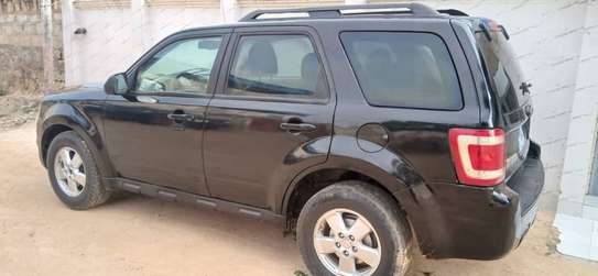 Ford escape 2010 image 2