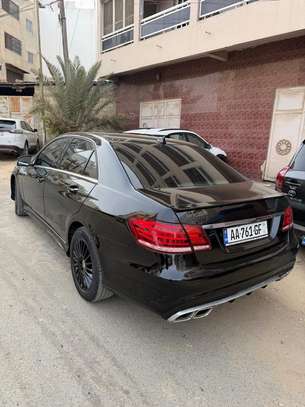 Mercedes E 300 v6 Anne 2016 full options image 4