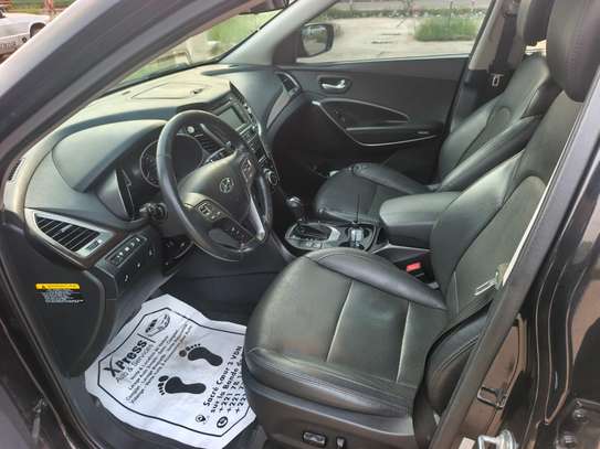 HYUNDAI SANTA FE 2018 image 10