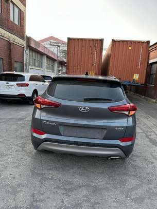 HYUNDAI TUCSON 2017 image 4