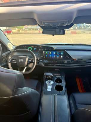 Changan UNI-K SUV électrique 2022 noir élégant image 7
