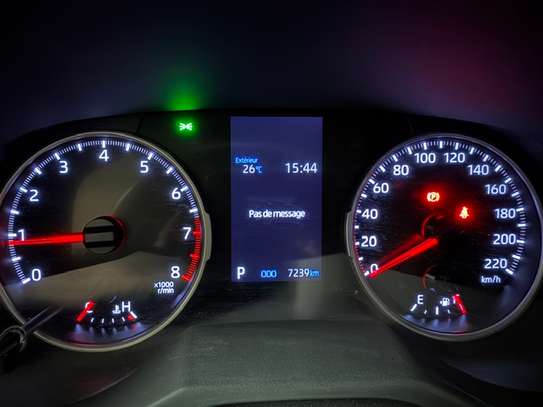 TOYOTA RAV4  |  Comfort Edition | Comme neuve image 6