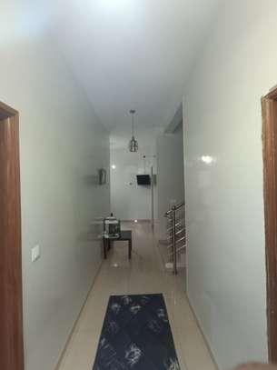 Villa R+2 à vendre à Mbackiyou Faye image 10