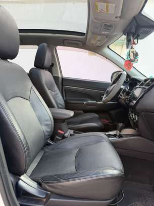 Mitsubishi RVR limited image 5