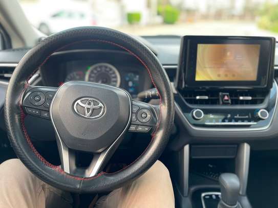 Toyota corolla cross image 8
