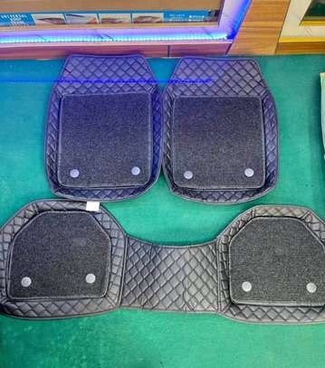 Tapis de sol en similicuir et tapis en plastique image 2