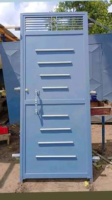 porte d'entrée ou garage en fer image 3