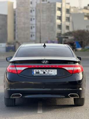 Hyundai Grandeur HG240 2015 image 4