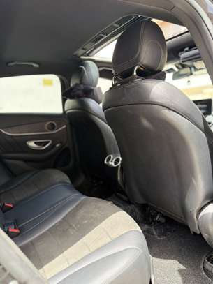 Mercedes Glc 350 image 6