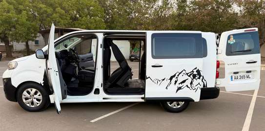 Peugeot Expert 2018 / 9 Places image 3