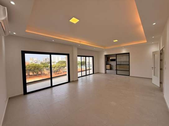 grand appartement standing à louer image 10