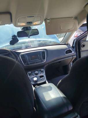 Chrysler c200 2015 Venant déjà dédouanée image 6