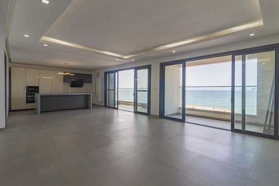 Location F5 - Luxe, grands volumes et vue mer spectaculaire image 3