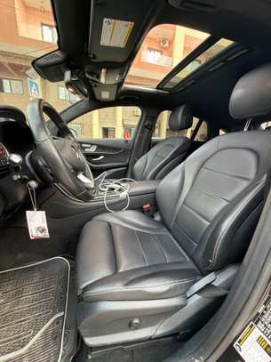 Mercedes-Benz GLC 2018 Full Options image 9