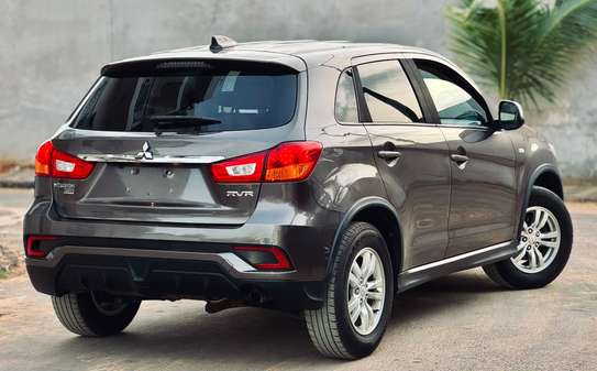 Mitsubishi Rvr 2019 super clean image 3