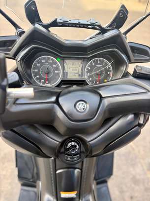 Xmax 2022  Yamaha image 2