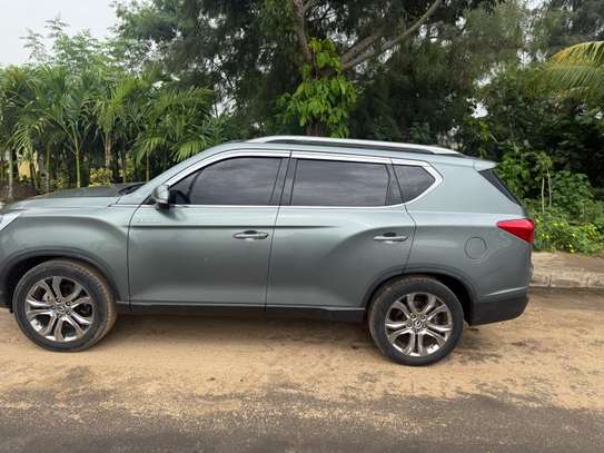 Rexton G4 2018 image 4