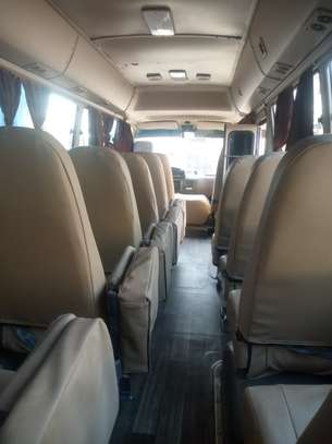 Location bus Toyota coaster image 2
