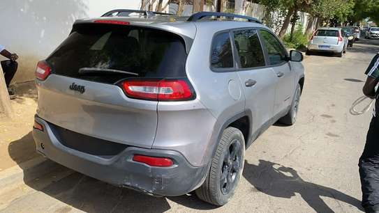 Jeep Cherokee Année 2017 image 12