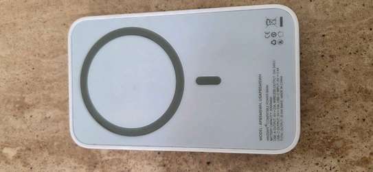 Coque Iphone 15 pro max & Power Bank Magsafe image 2