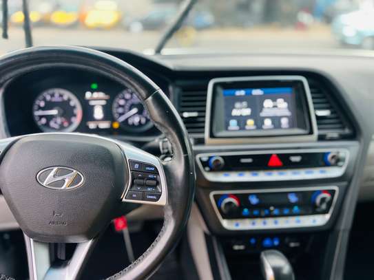 Hyundai Sonata 2019 image 4