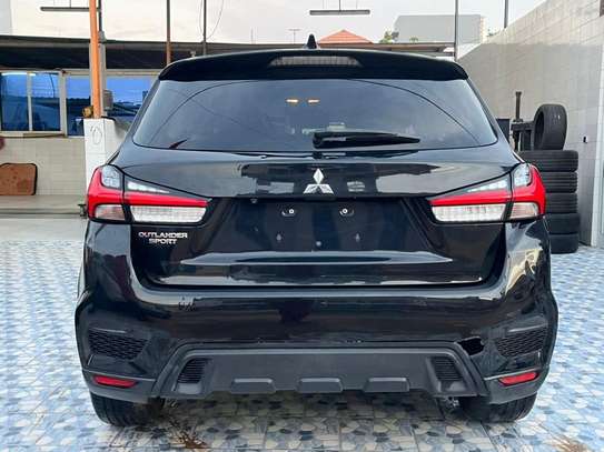 Mitsubishi OUTLANDER RVR image 8