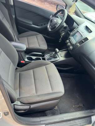 Kia forte image 5