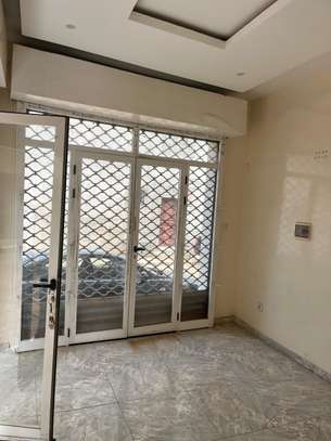Magasin à Liberté 6 (cité aliou sow) image 3