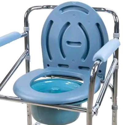 Chaise Percée à toilettes Médicale Mobile avec Roulettes image 2