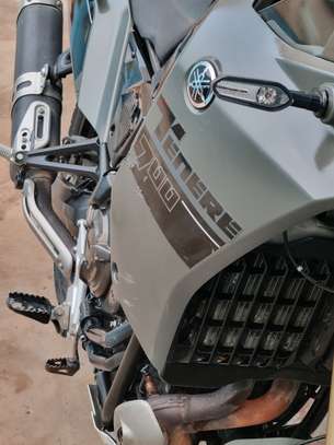 Yamaha Ténéré700 trail gris polyvalent Annee 2024 image 4
