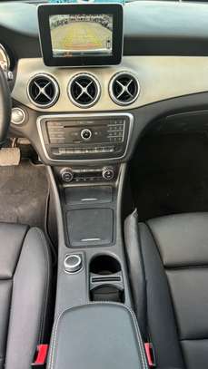 MERCEDES GLA200 image 13