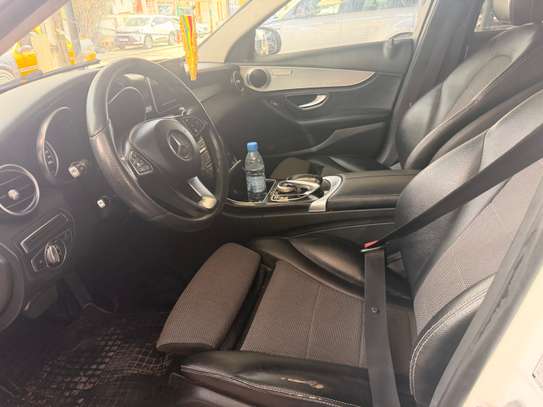 Mercedes C300 _2017 image 10