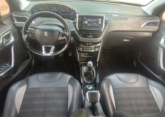 Peugeot 2008 allure manuel diesel image 4