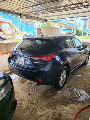 Mazda 3 image 11