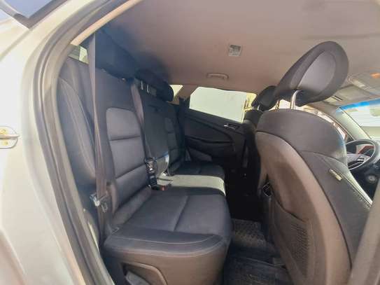 Hyundai Tucson image 5